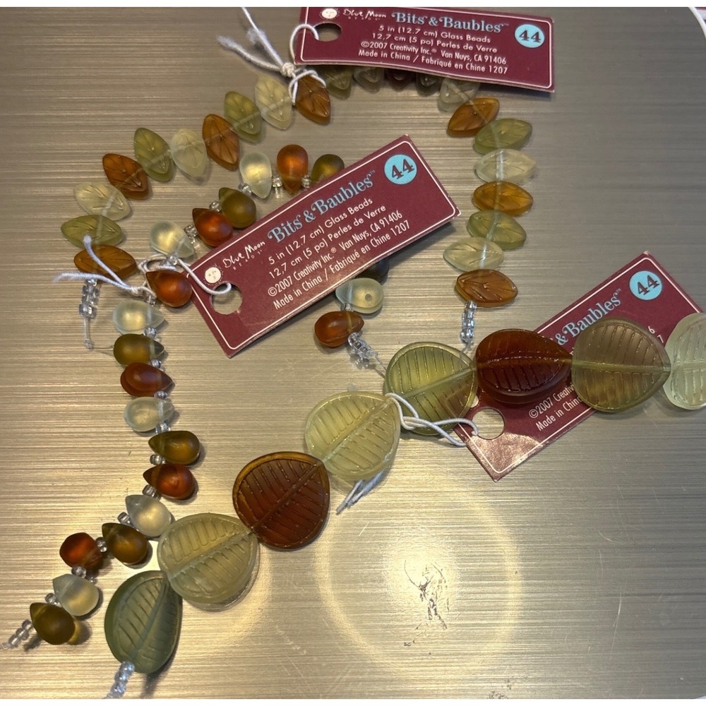 Blue Moon Beads Bits & Baubles 44 Amber Green Ivory Small & Medium Leaf Teardrop